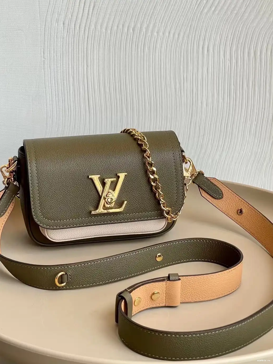 WIS TENDER LOUIS LOCKME VUITTON 0426